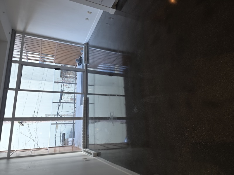 Room after Pixel Cleaners move out clean