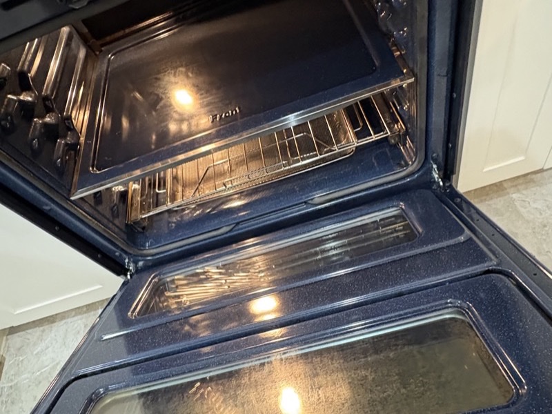 Room after Pixel Cleaners move out clean