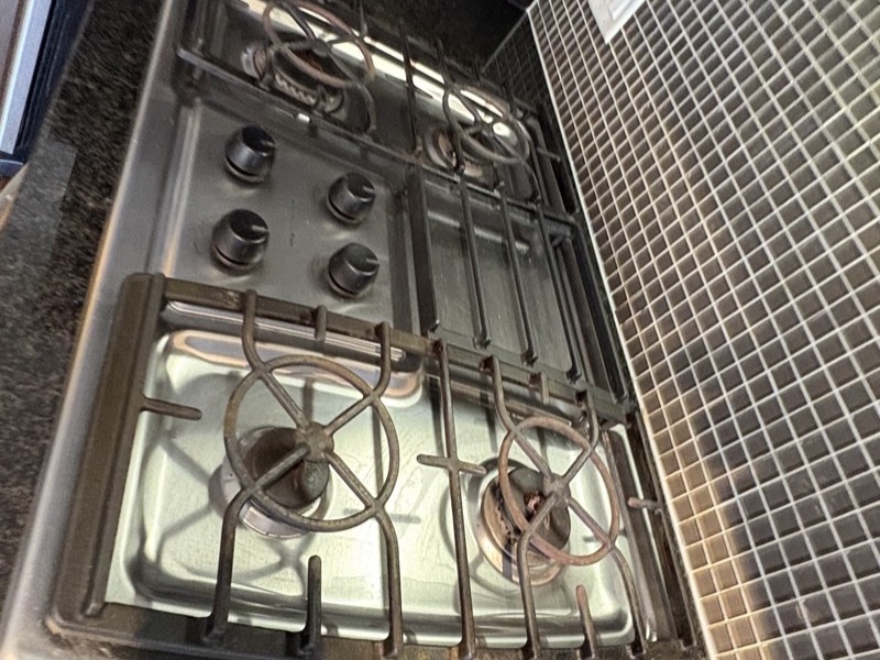 Room after Pixel Cleaners move out clean