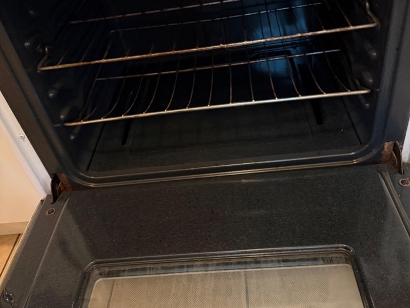 Room after Pixel Cleaners residential clean