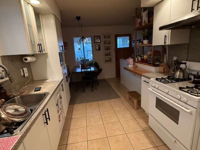 Room after Pixel Cleaners residential clean