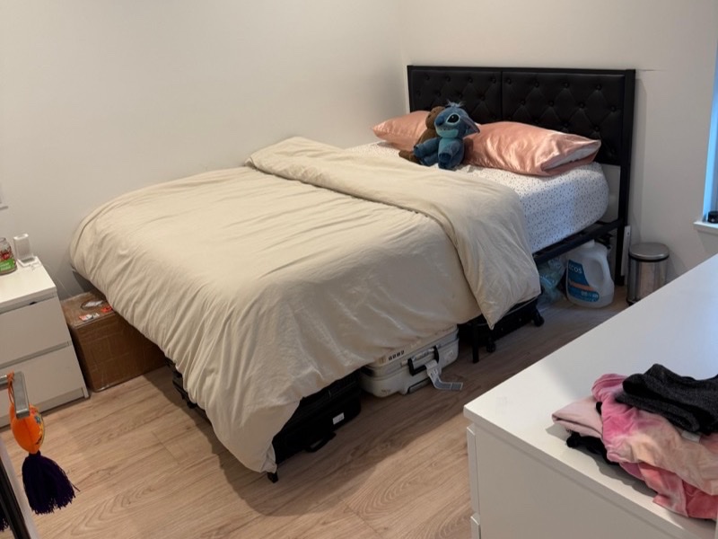 Room after Pixel Cleaners residential clean